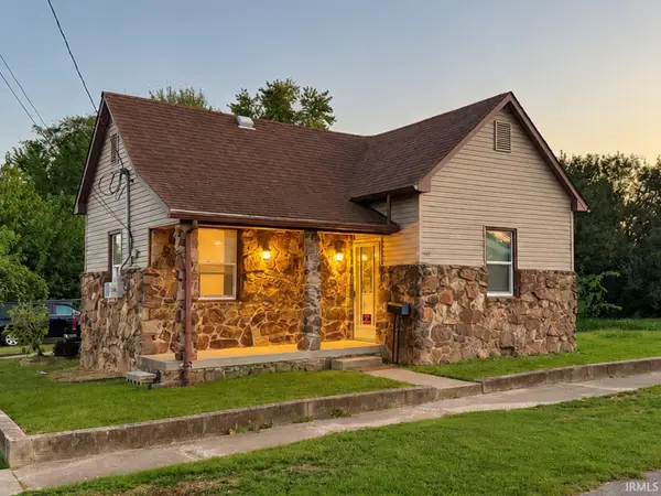 410 W Elm Street, Oakland City, IN 47660