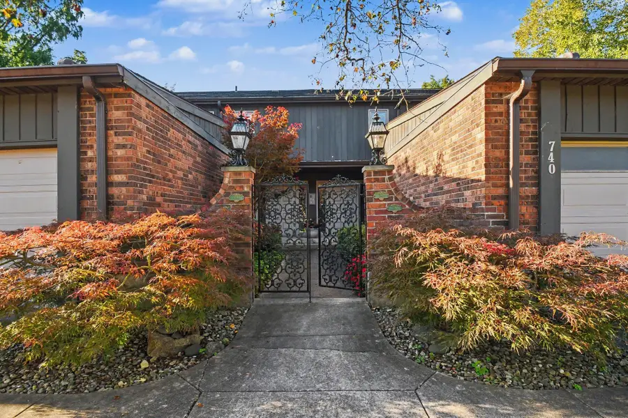 732 Riverside Court, South Bend, IN 46616 - #2