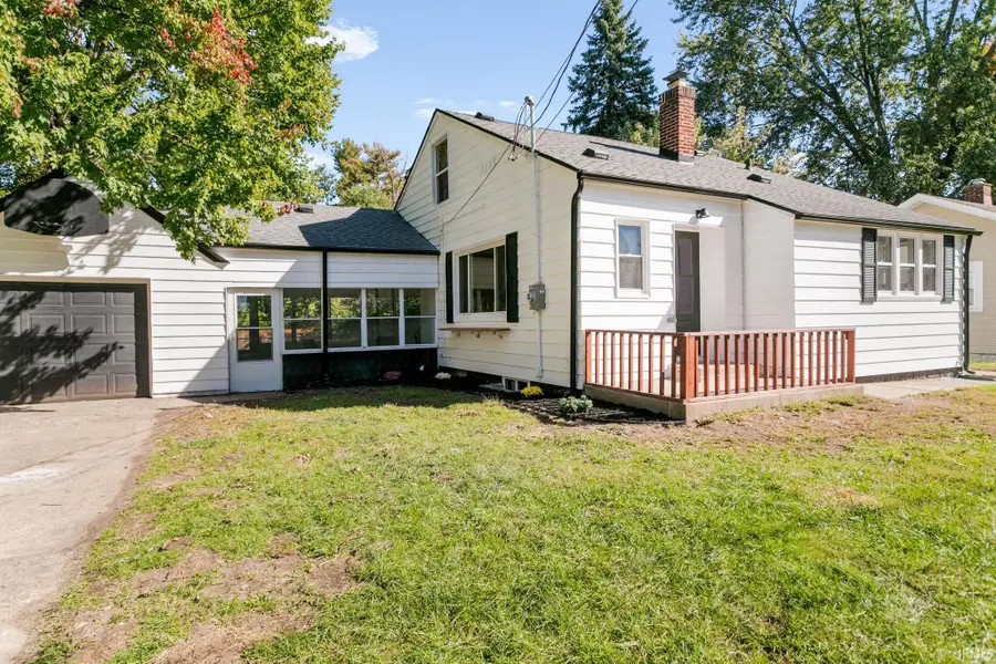 118 Myrtle Street, South Bend, IN 46637 - #2