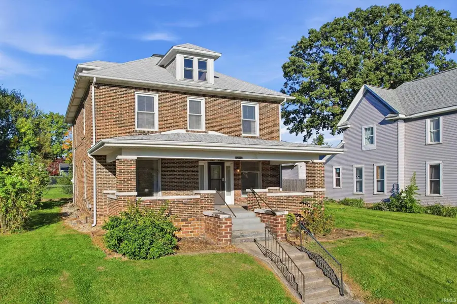 322 S Jefferson Street, Hartford City, IN 47348 - #2