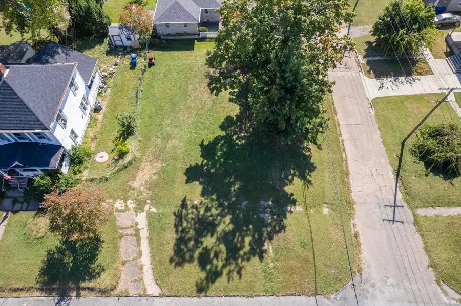 131 W 2nd Street, Mount Carmel, IL 62863 - #3