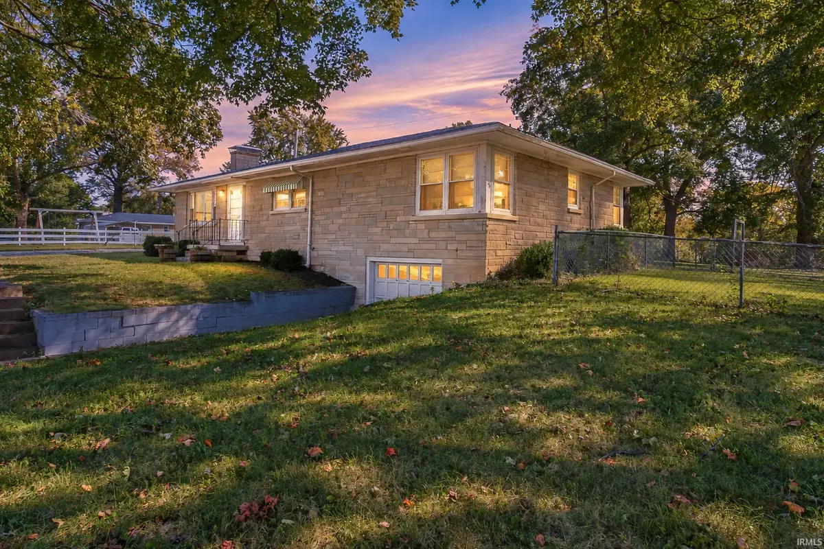 5566 Martin Road, Newburgh, IN 47630 - #1