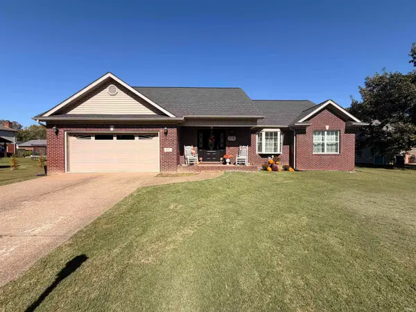 612 Southbrook Drive, Evansville, IN 47711