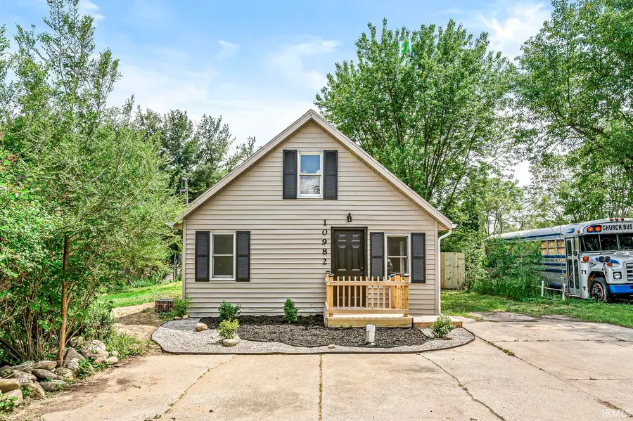 10982 Curtis Street, Osceola, IN 46561 - #2