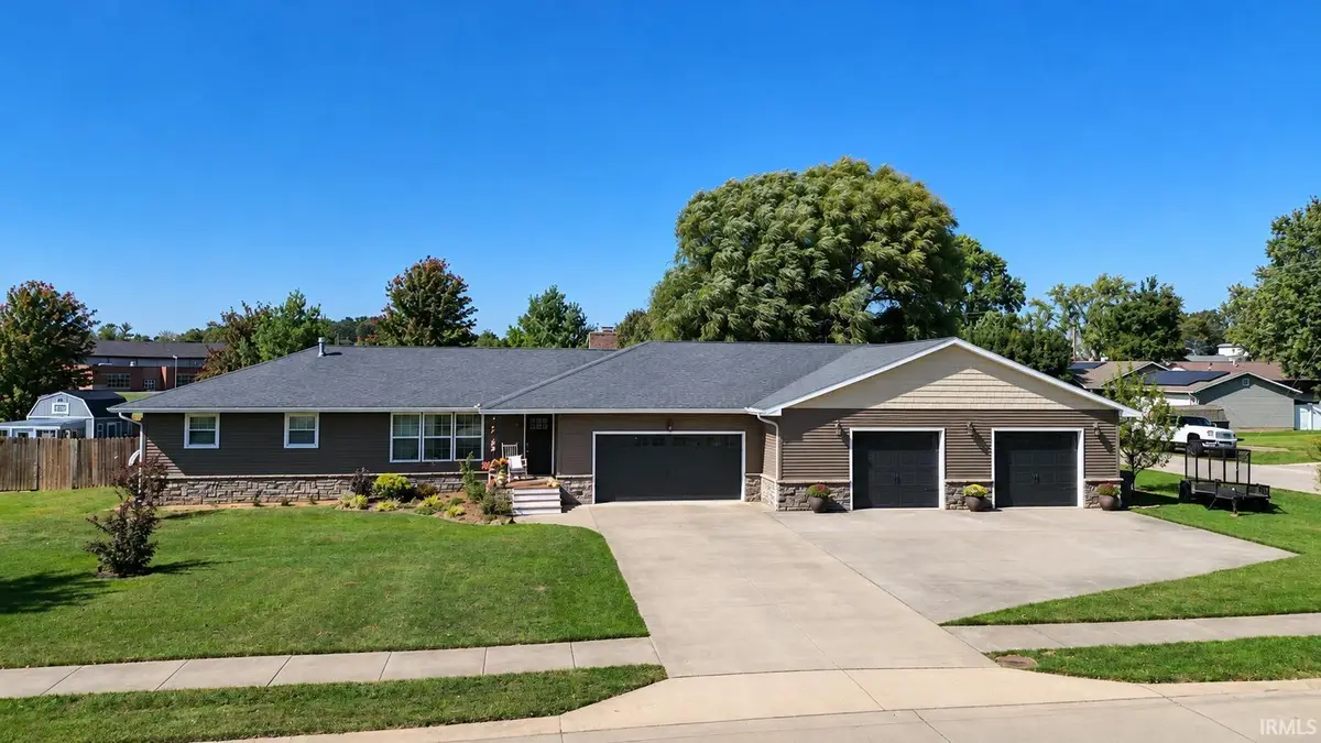 2101 Porter Avenue, Lawrenceville, IL 62439 - #1