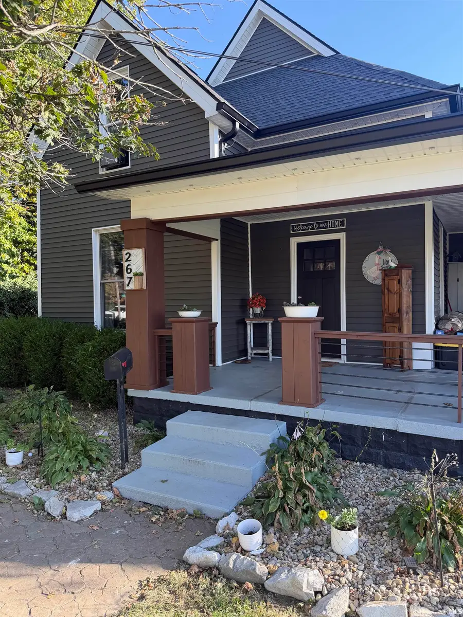 267 E Main Street, Bloomfield, IN 47424 - #2