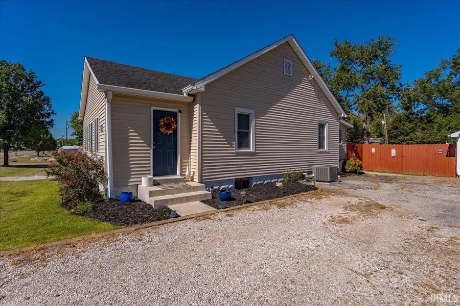 222 E Lincoln Avenue, Chandler, IN 47610 - #2
