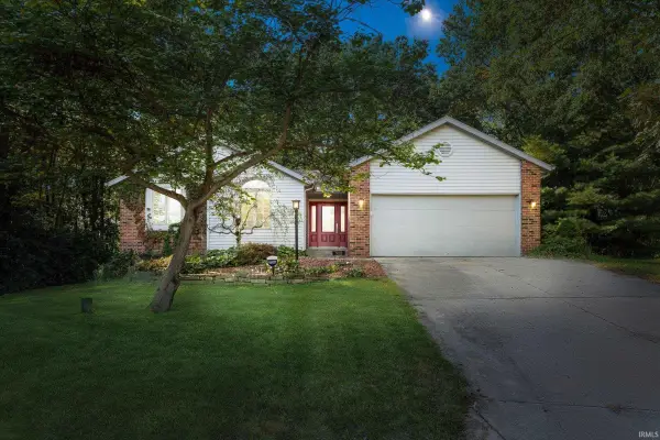 50715 Wimbledon Court, South Bend, IN 46637