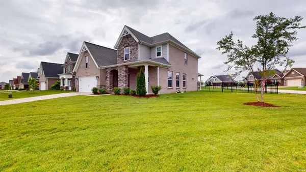 5645 Belmont Drive, Newburgh, IN 47630