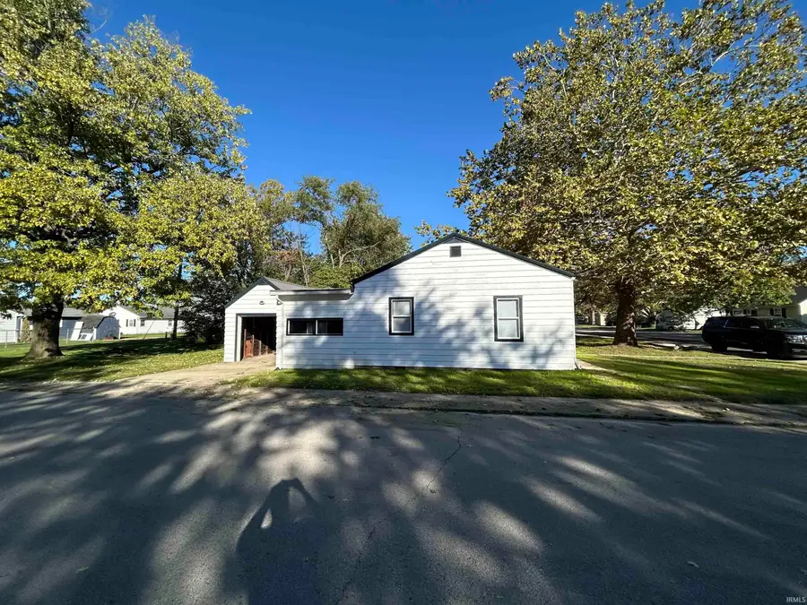710 W Elm Street, Hartford City, IN 47348 - #3
