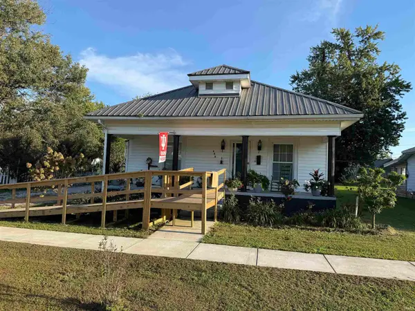 404 W Grissom Ave, Mitchell, IN 47446