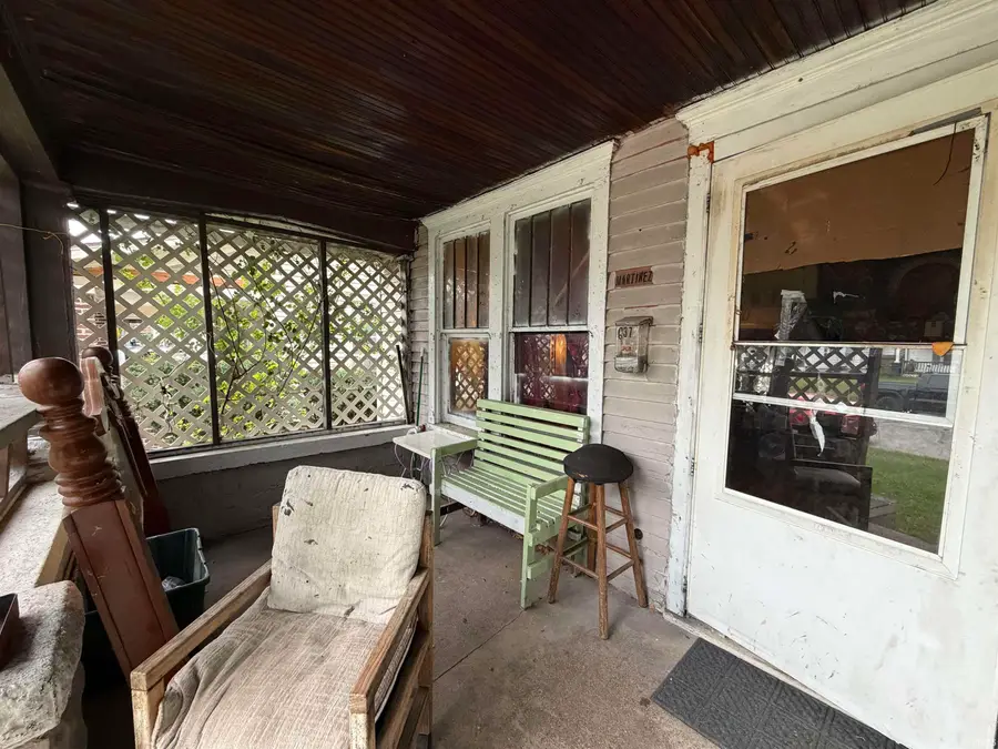 637 E Indiana Avenue, South Bend, IN 46613 - #3