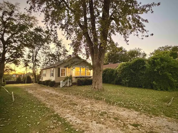 1319 SE Riverside Drive, Evansville, IN 47713