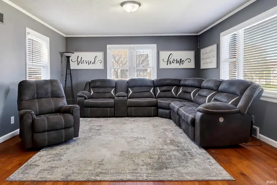 817 E Main Street, Greentown, IN 46936 - #3