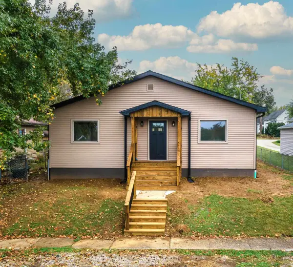 222 Dale Street, Oakland City, IN 47660