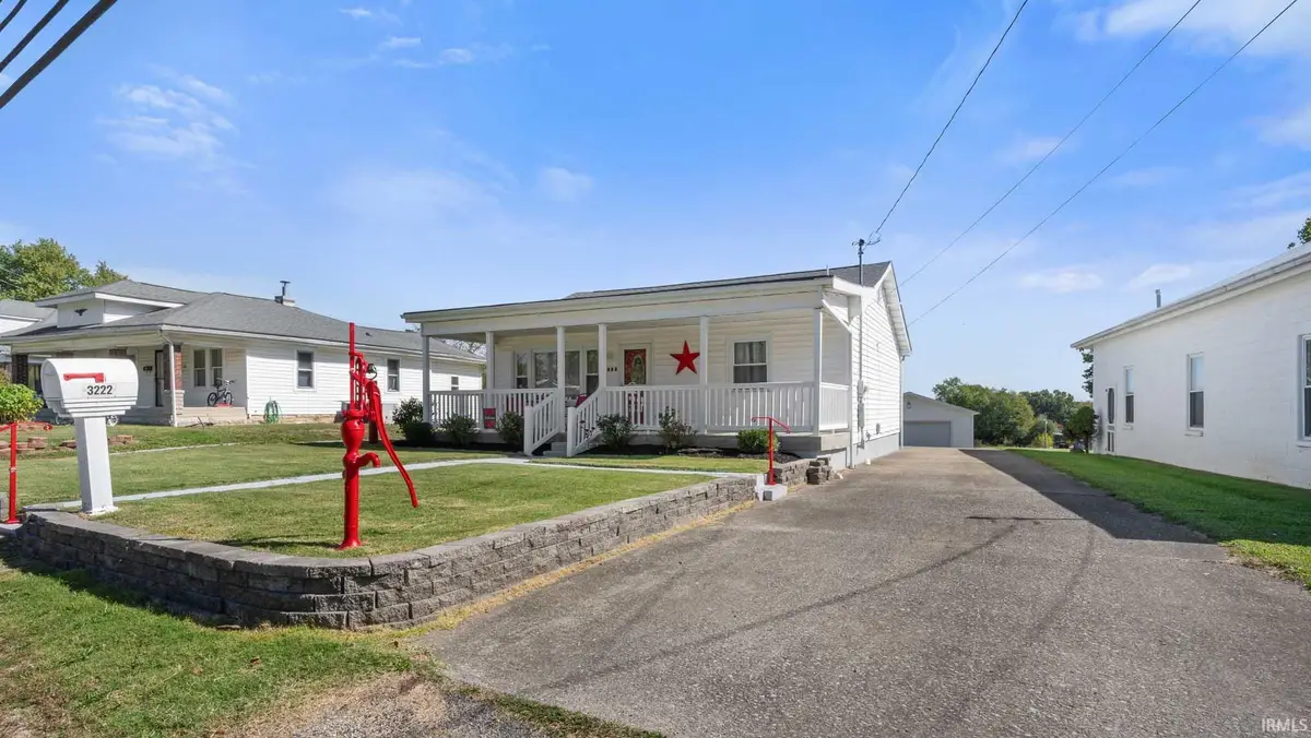 3222 Washington Avenue, Bedford, IN 47421 - #1