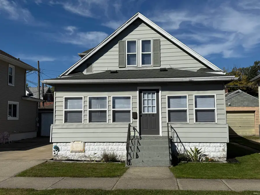 714 W 6th Street, Mishawaka, IN 46544 - #2