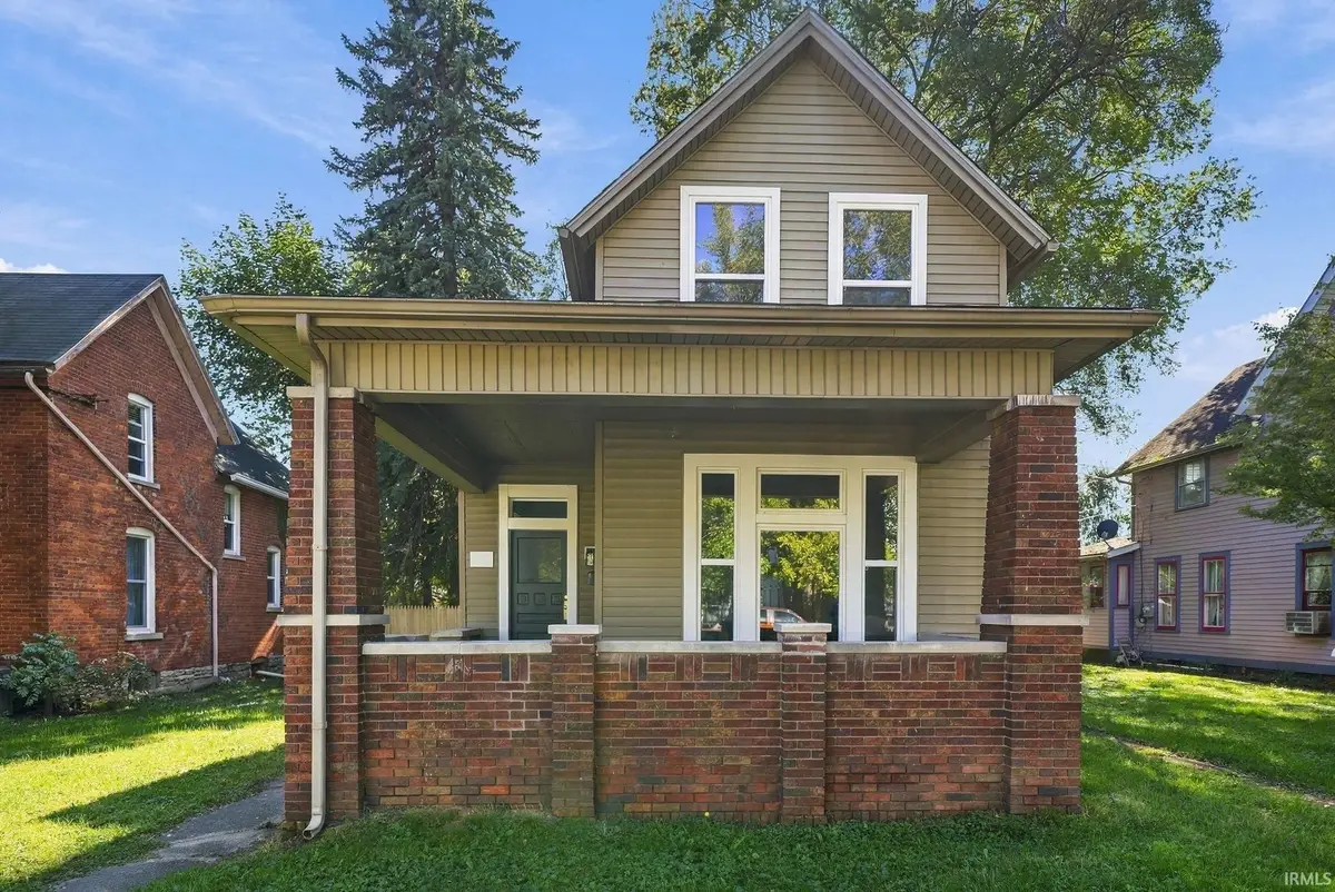 1317 Stophlet Street, Fort Wayne, IN 46802 - #1