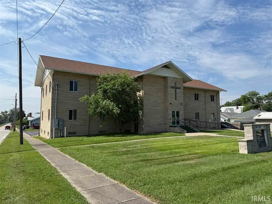 810 Dubois Street, Lawrenceville, IL 62439 - #3