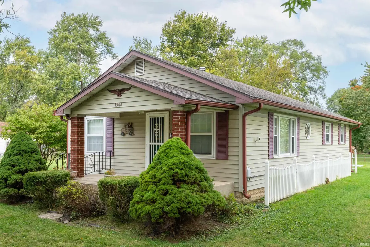 1504 E 22nd Street, Muncie, IN 47302 - #1