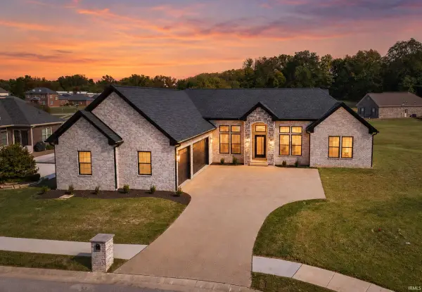6244 Sable Ridge Drive, Newburgh, IN 47630