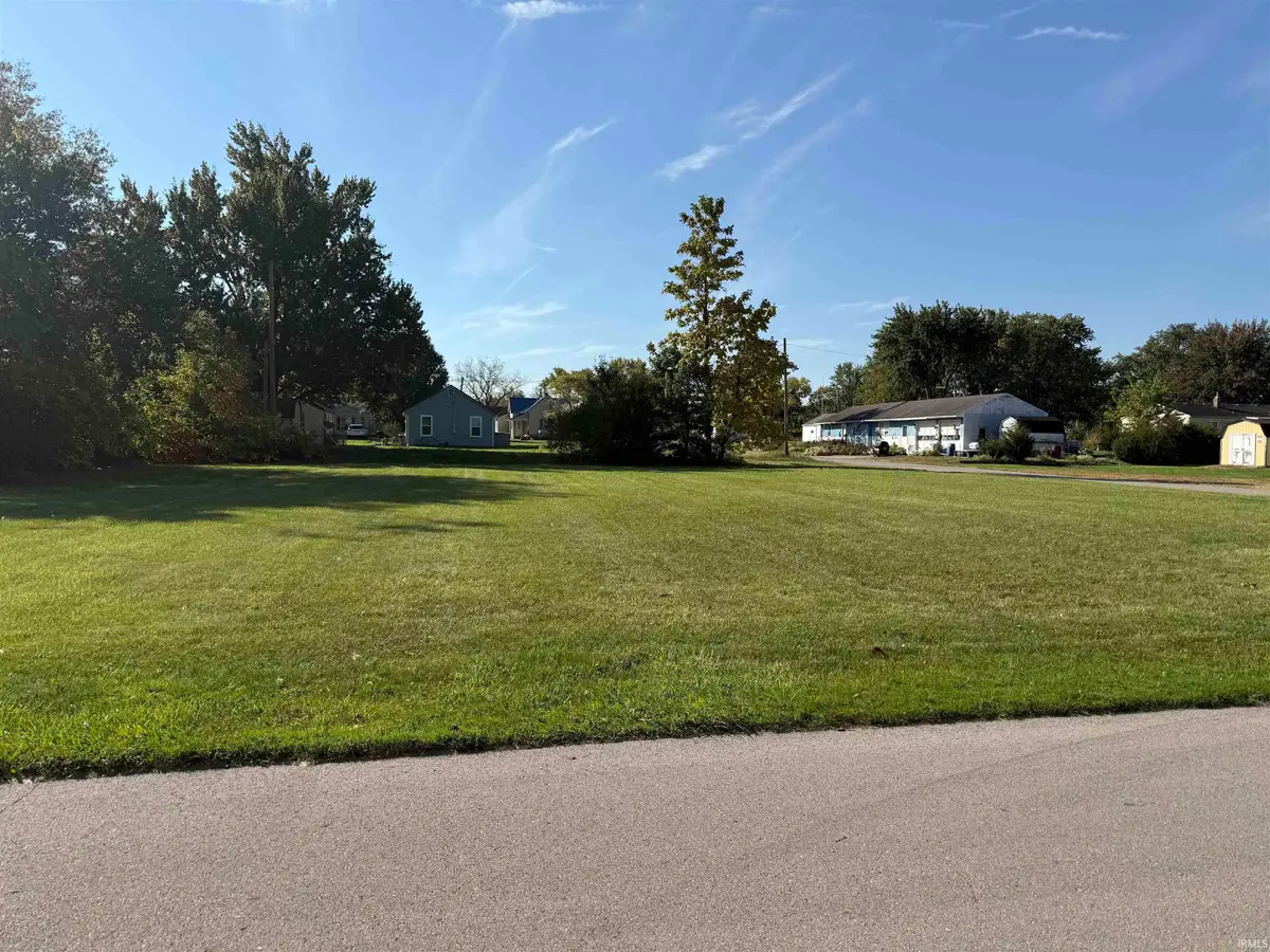 817 W Water Street, Hartford City, IN 47348 - #1