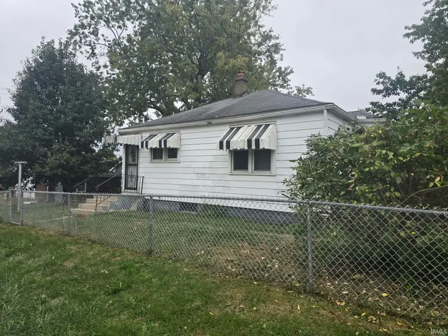 1944 W 10th Street, Muncie, IN 47302 - #3