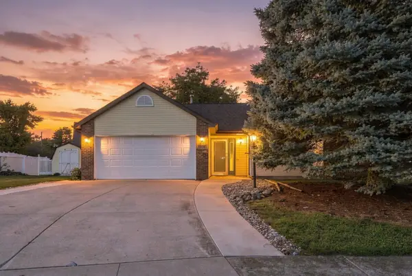 306 Morning Wind Place, Kendallville, IN 46755