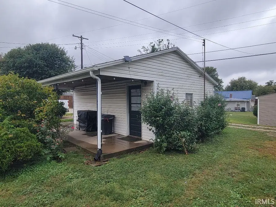 323 W Morton Street, Oakland City, IN 47660 - #3