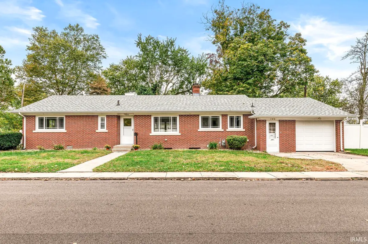105 Burrell Drive, Elkhart, IN 46516 - #1