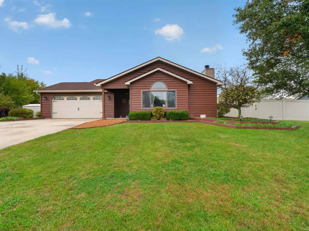 210 Knoll Ridge Boulevard, Kendallville, IN 46755 - #1