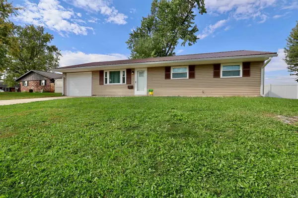 716 Wedgewood Drive, Winchester, IN 47394