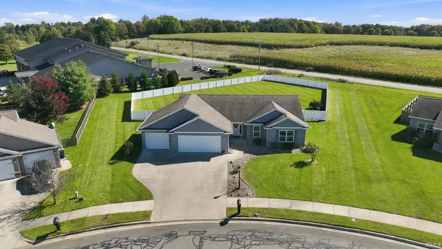 201 Chickadee Lane, Warsaw, IN 46580 - #2
