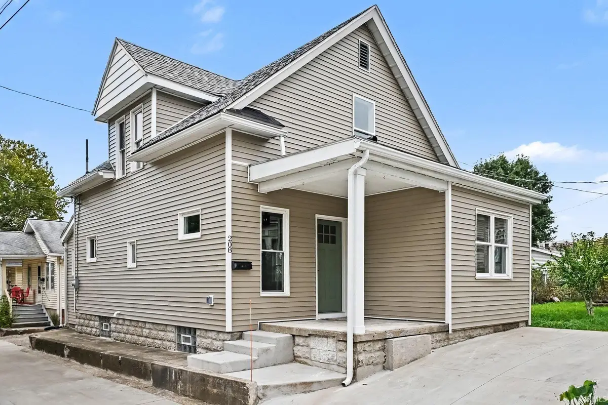 208 Riley Place, South Bend, IN 46601 - #1