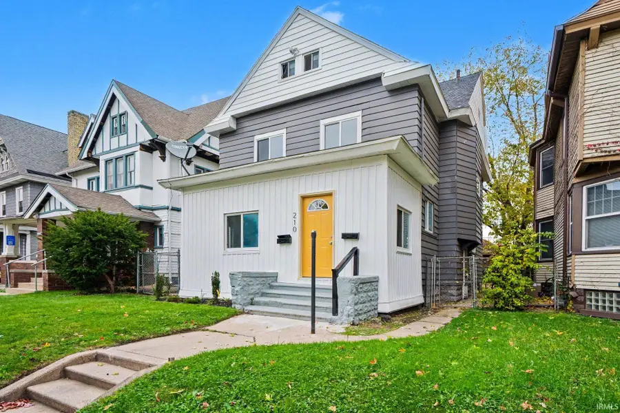 210 S Taylor Street, South Bend, IN 46601 - #3
