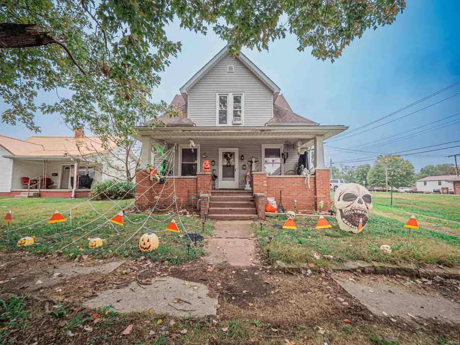 415 S Jackson Street, Oakland City, IN 47660 - #2