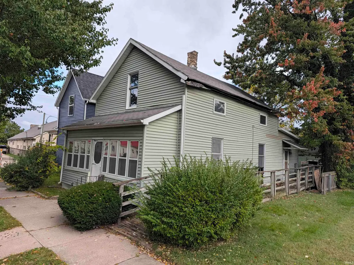 904 S 2nd Street, Elkhart, IN 46516 - #1