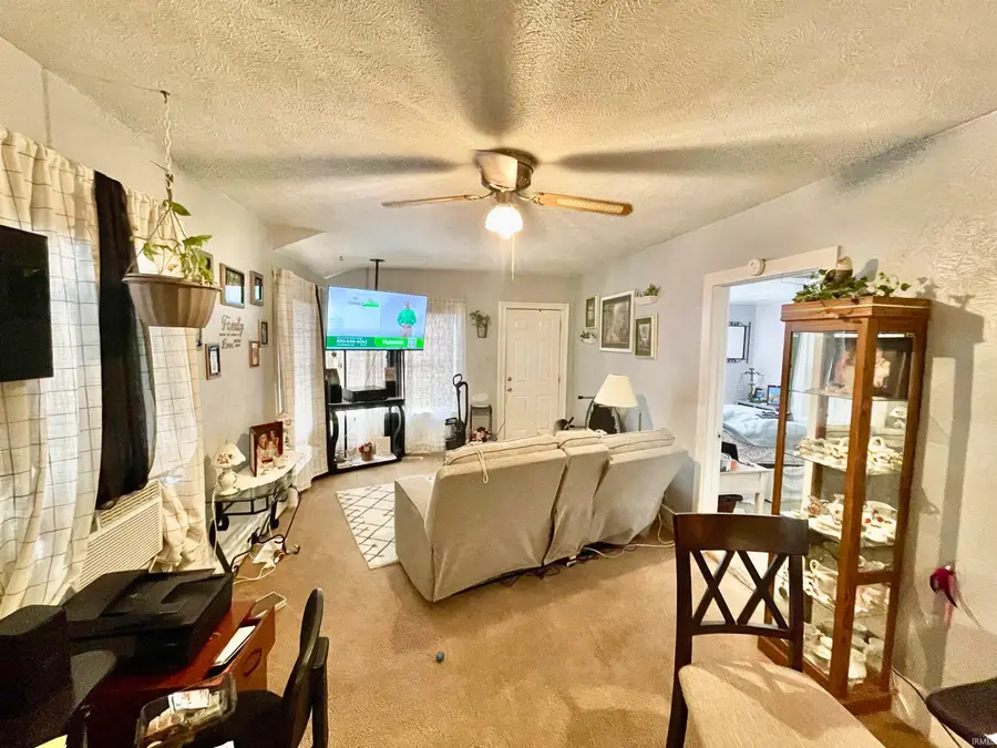 1122 W 8th Street, Mishawaka, IN 46544 - #3