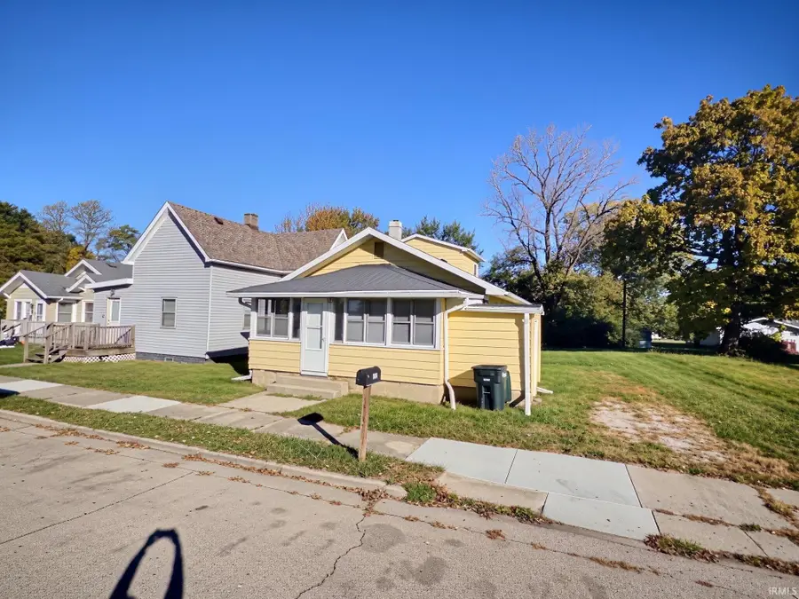 1414 E Highland Avenue, Muncie, IN 47303 - #2
