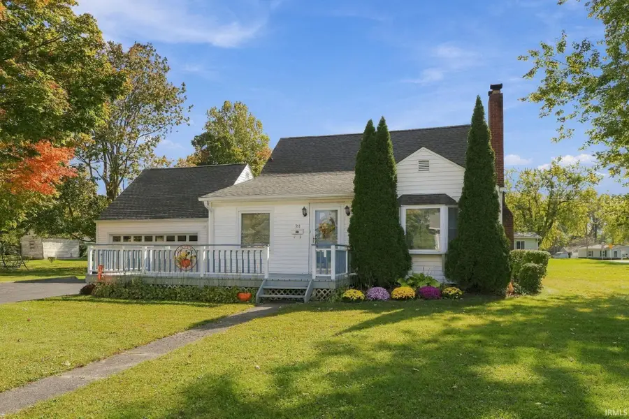 711 Himes Street, Huntington, IN 46750 - #2