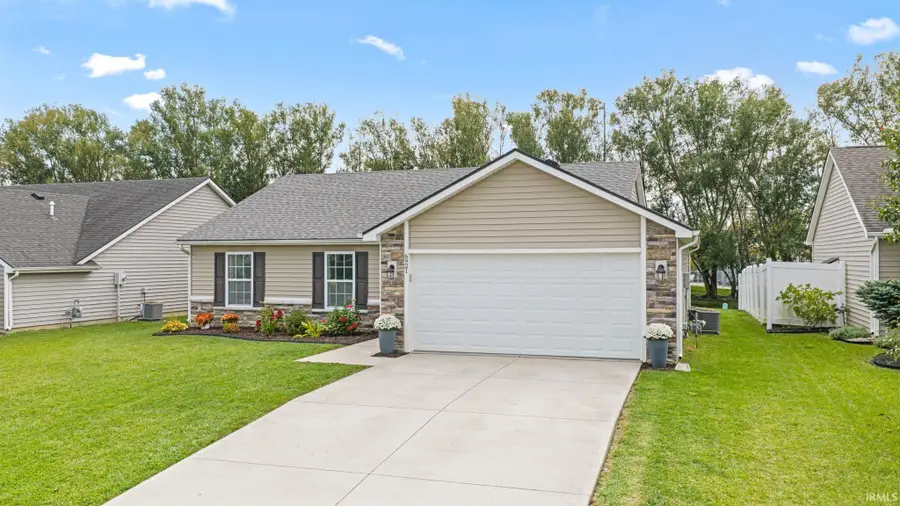 6921 King Lear Boulevard, Fort Wayne, IN 46818 - #2