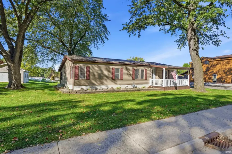 609 Fair Street, Kendallville, IN 46755 - #2