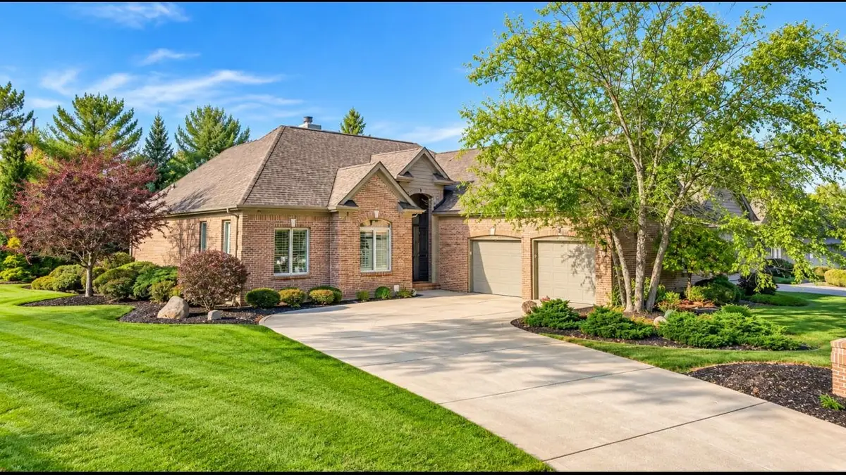 12034 Sycamore Lakes Court, Fort Wayne, IN 46814 - #1