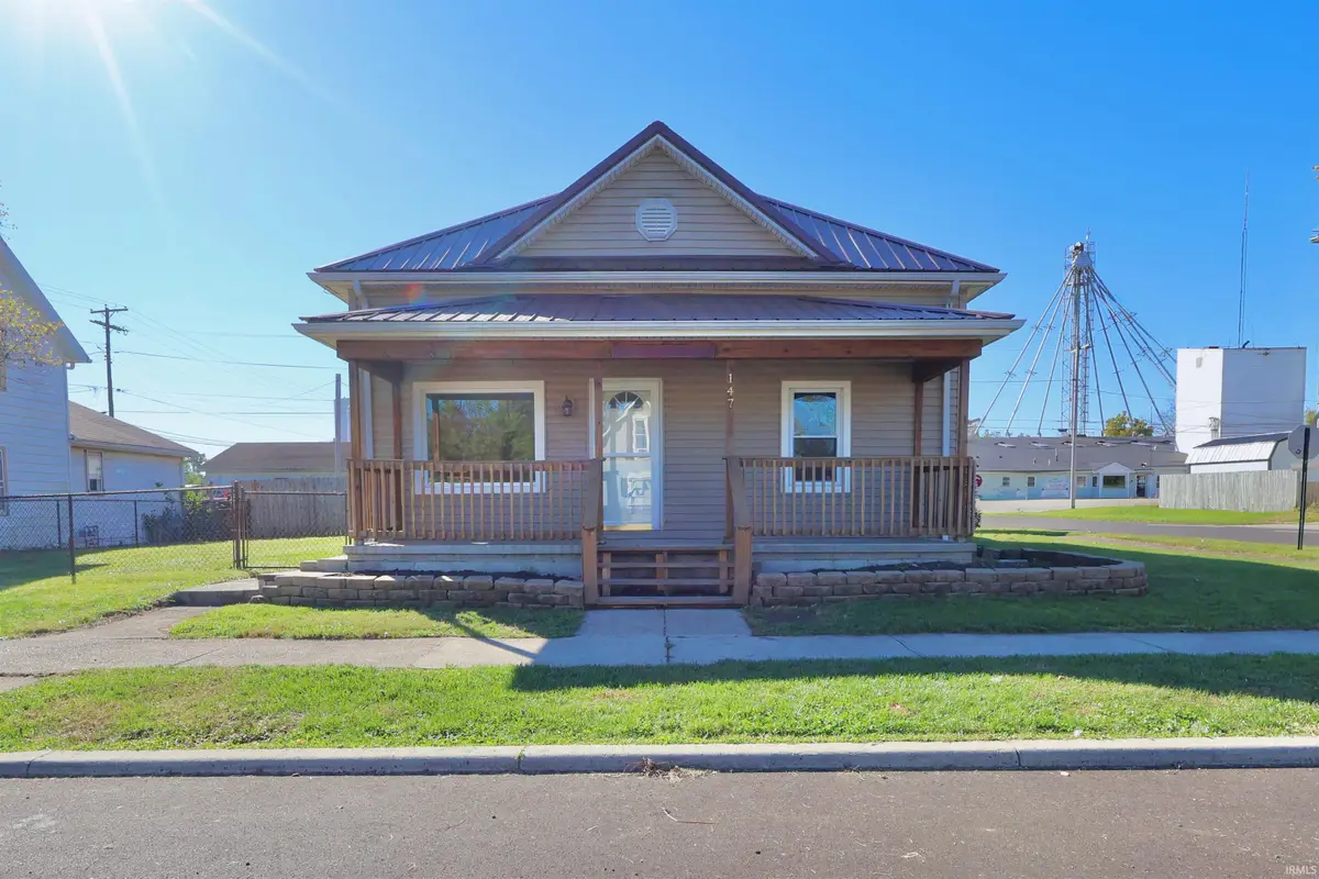 147 W Howard Street, Parker City, IN 47368 - #1