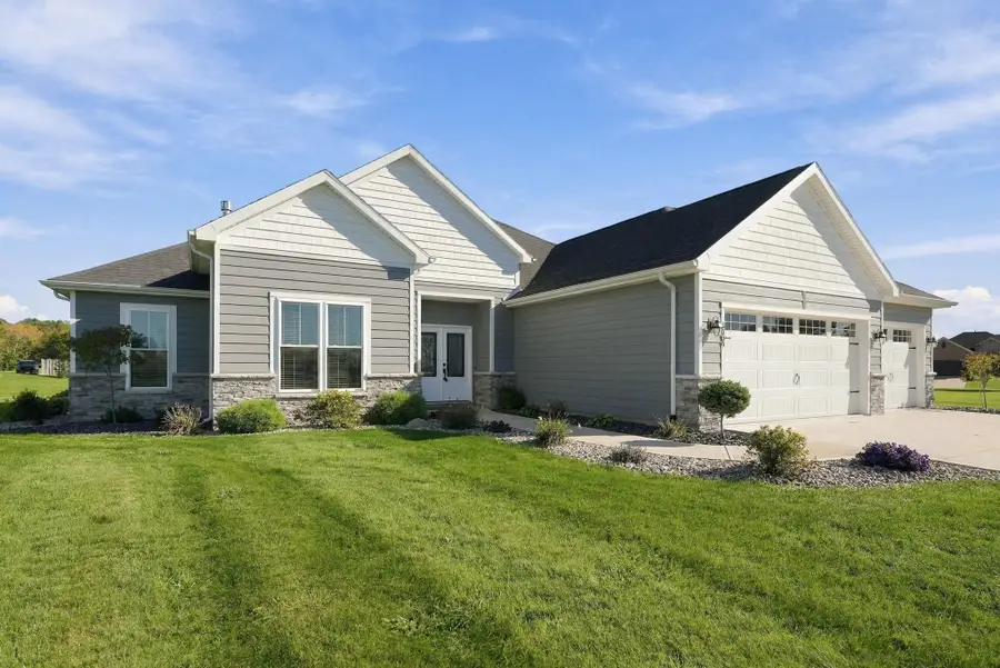 3009 Noble Hawk Drive, Kendallville, IN 46755 - #2