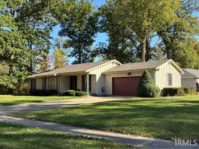 1727 W Pine Parkway, Marion, IN 46952 - #2