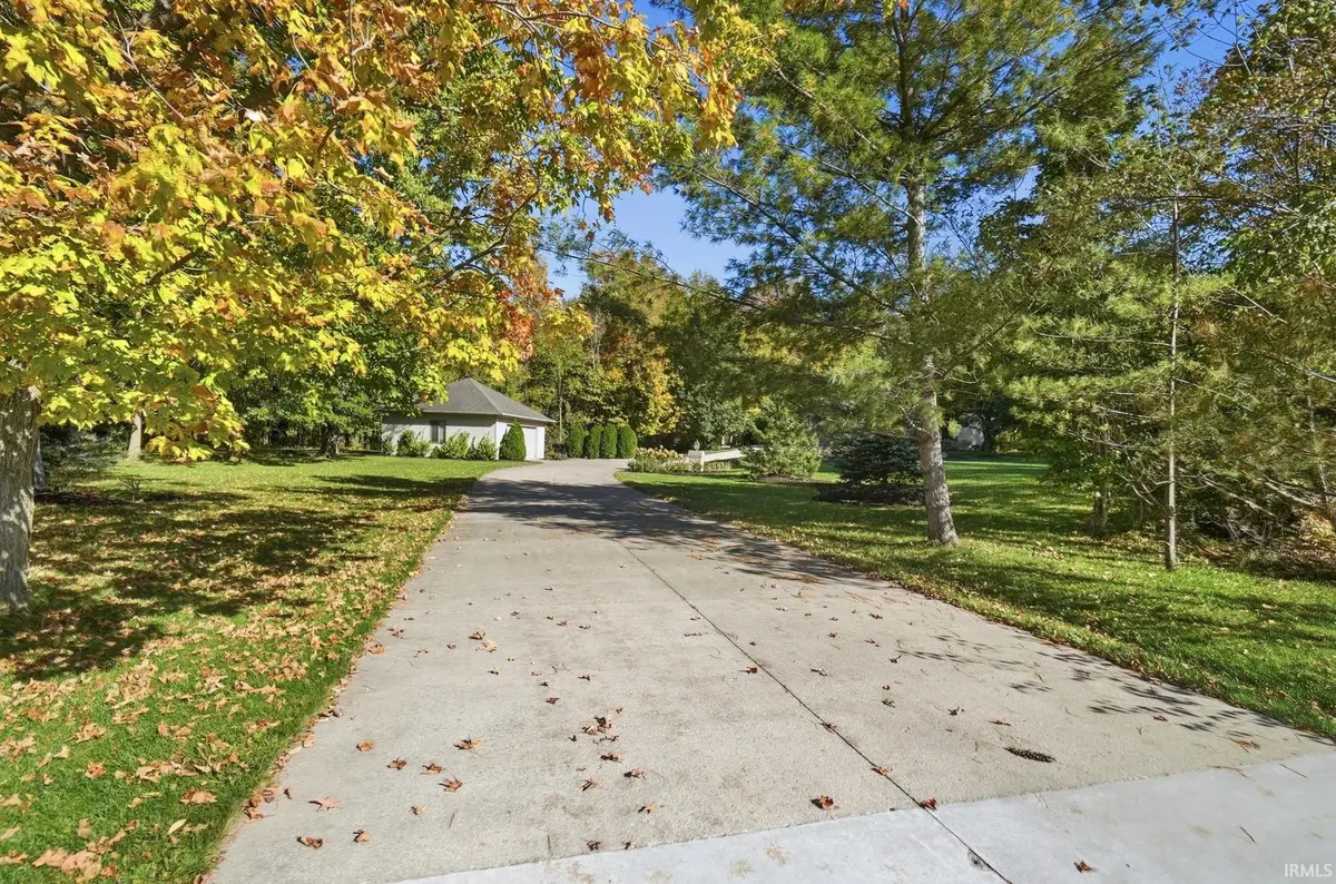 2700 W State Road 14, Columbia City, IN 46725 - #1
