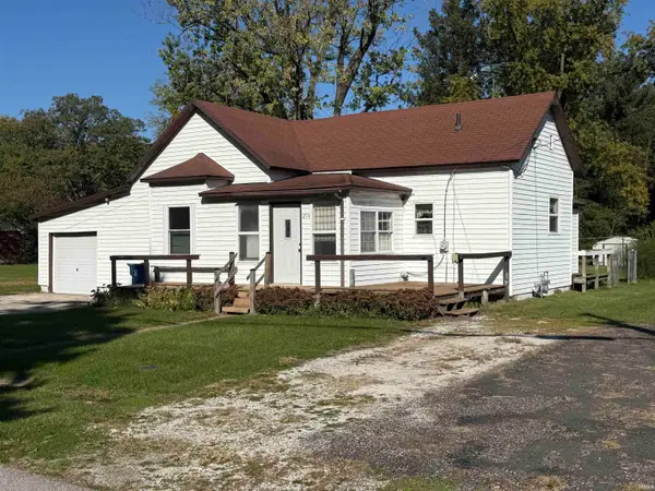 204 W Main Street, Medaryville, IN 47957