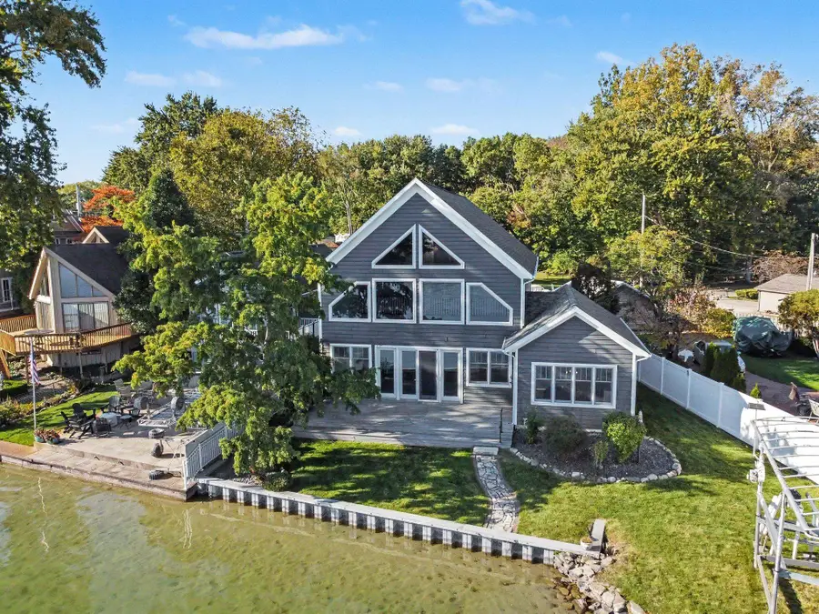 51244 N Shore Drive, Elkhart, IN 46514 - #2