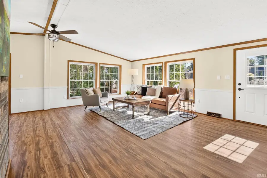 460 W River Chase Drive, Warsaw, IN 46582 - #3